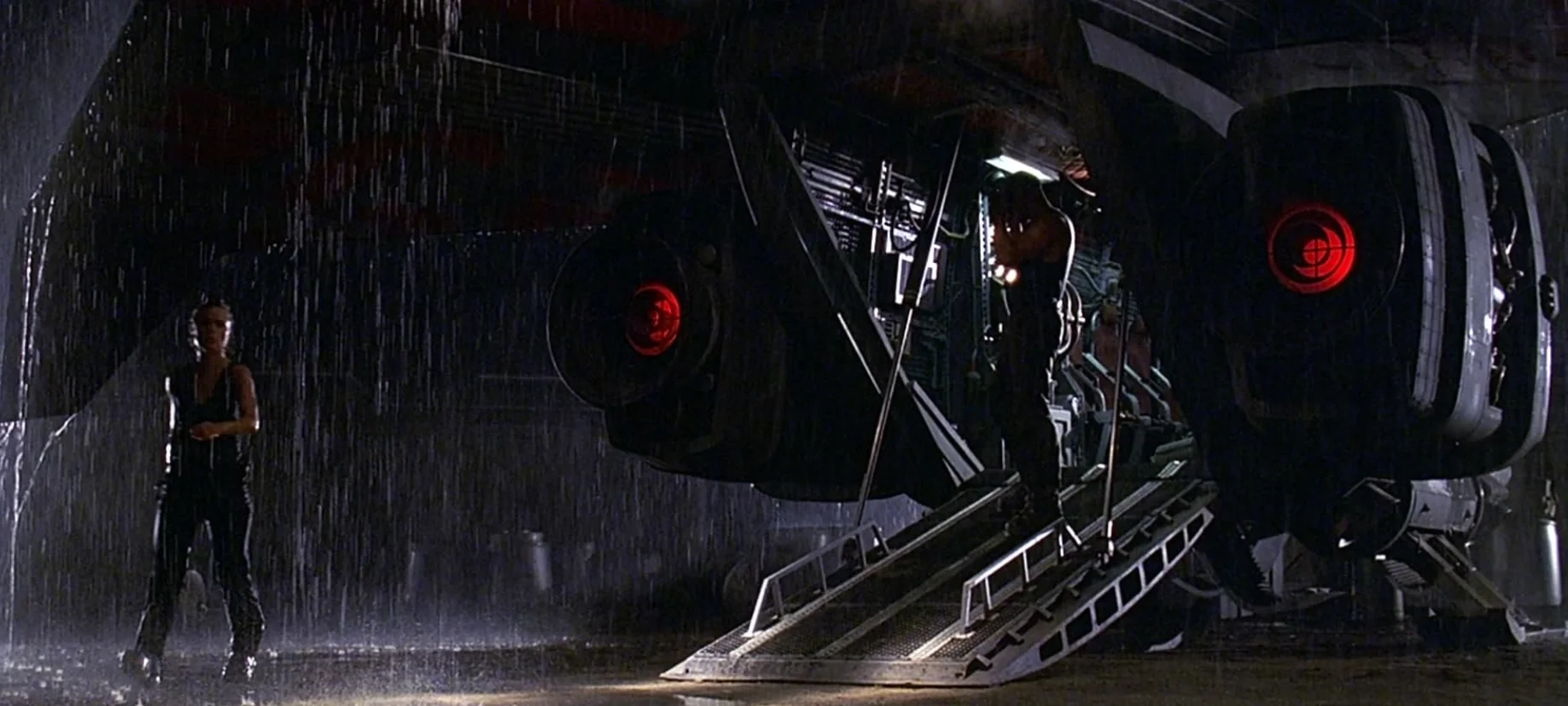 Pitch Black (2000) — movie still #2