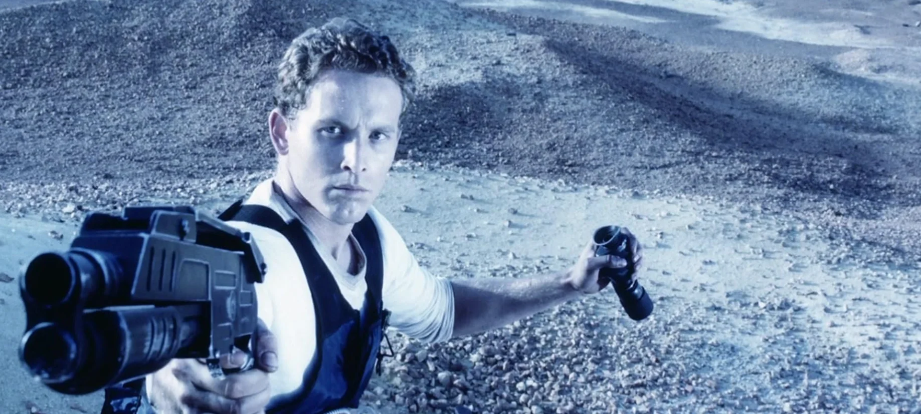 Pitch Black (2000) — movie still #4