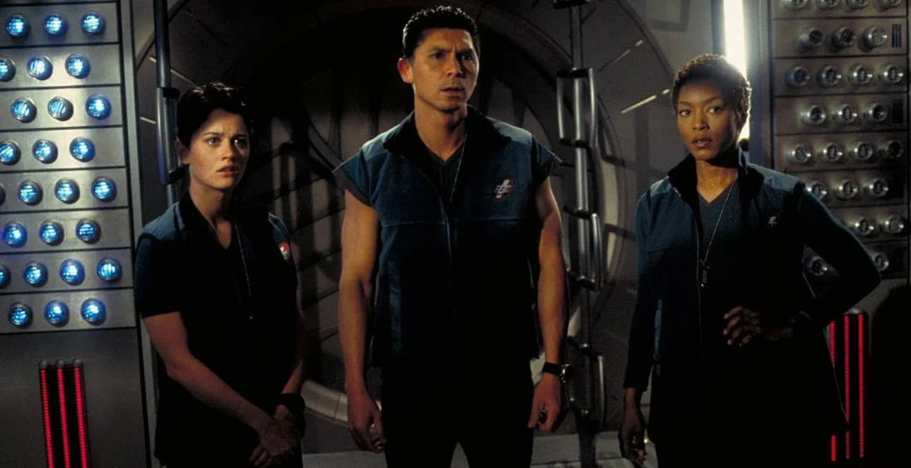 Supernova (2000) — movie still #4